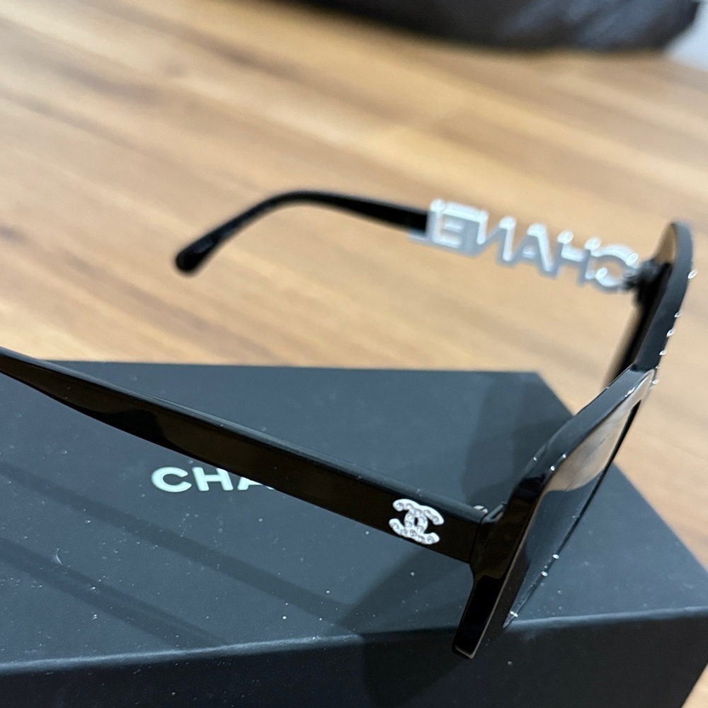 CHANEL Black Sunglasses with Silver Accents - Picture 3 of 3